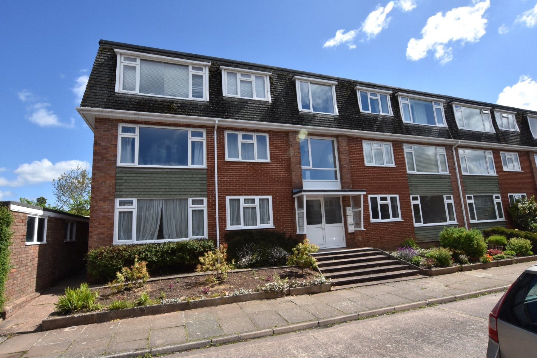 1 bedroom property for sale in Old Abbey Court, Salmon Pool Lane