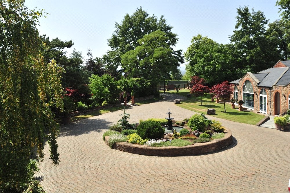 JacksonStops 5 bedroom property for sale in Sidbrook, West Monkton