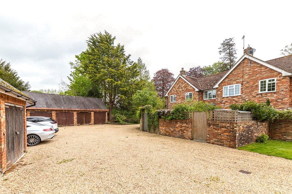 JacksonStops 3 bedroom property for sale in Charlton House Court