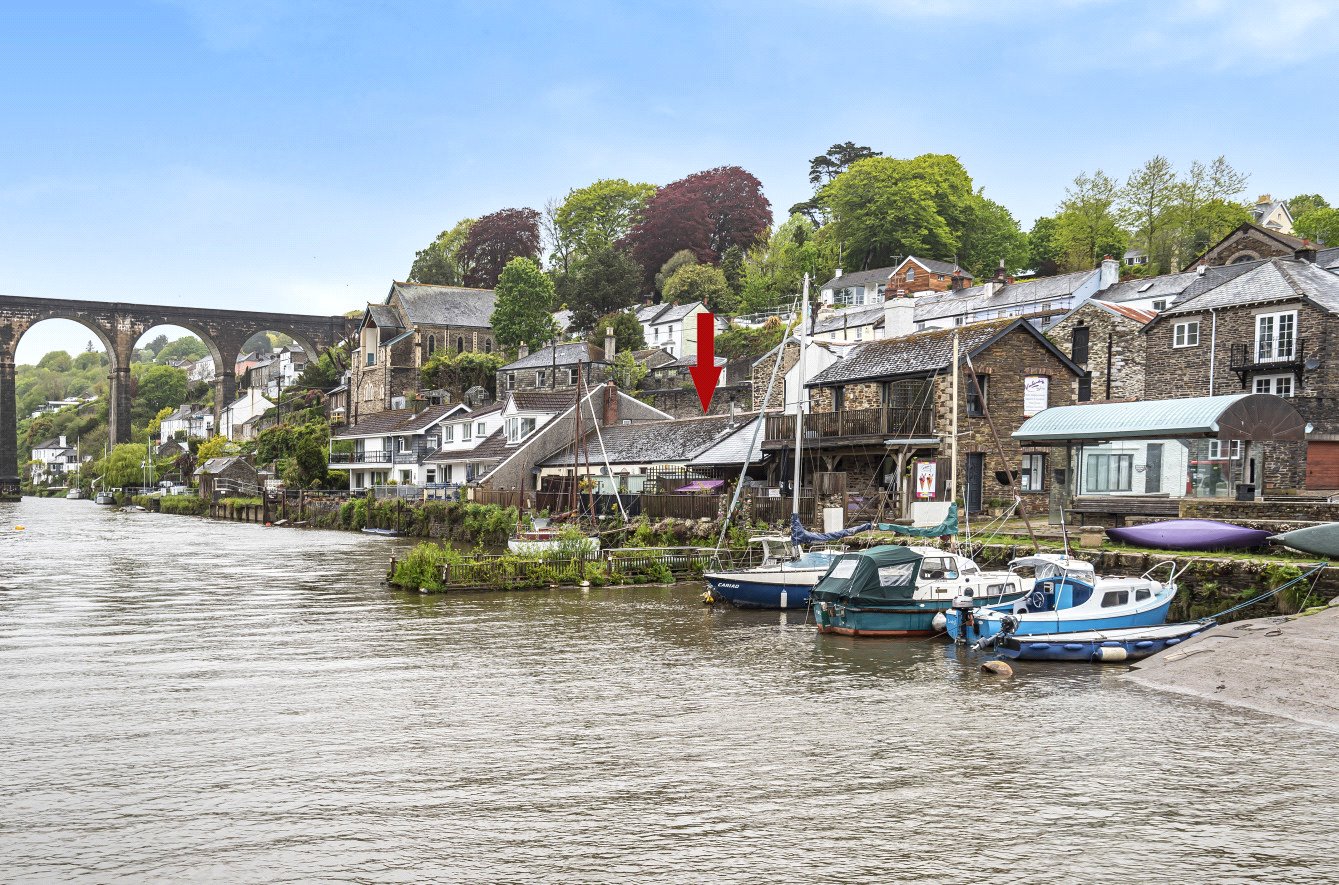 3 bedroom property for sale in The Quay, Calstock, Cornwall, PL18