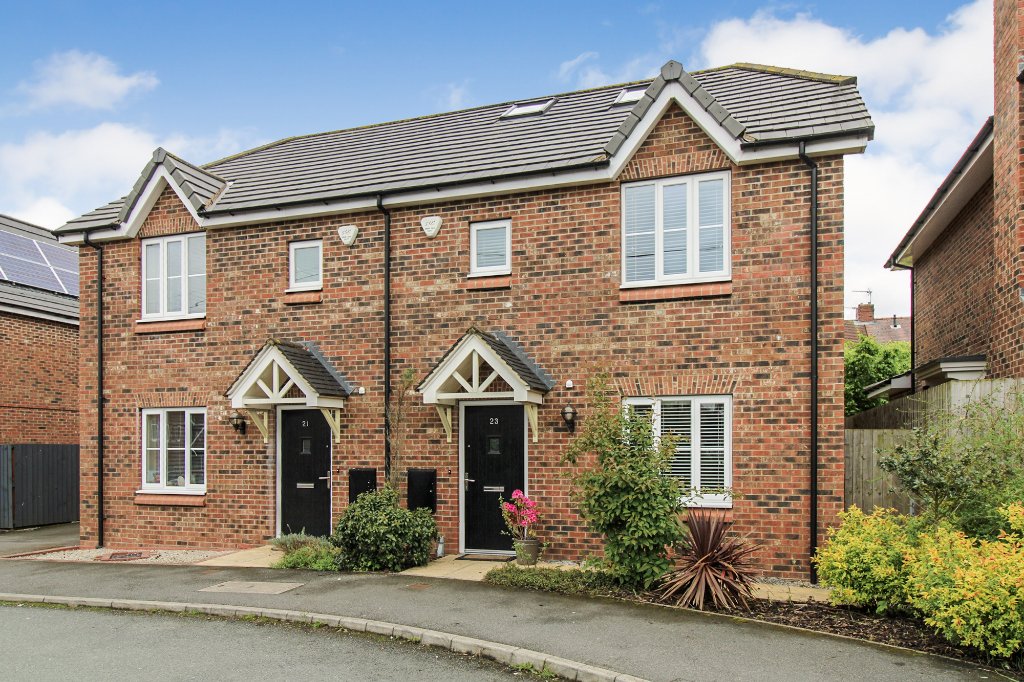 4 bedroom property for sale in Blind Lane, Knaresborough, HG5 Guide