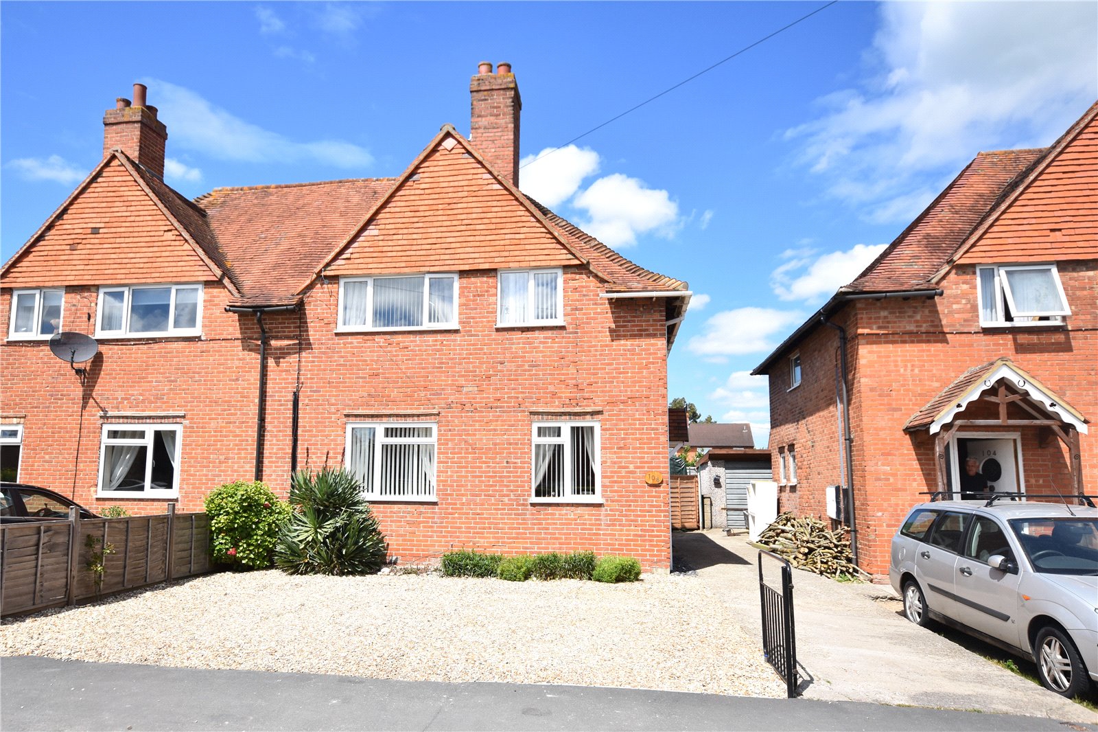 3 bedroom property for sale in Kynaston Road, Didcot, OX11 Guide