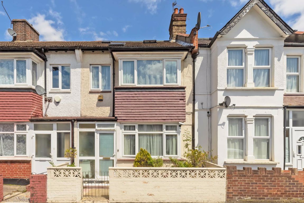Jacksons 4 bedroom property for sale in Totterdown Street, Tooting