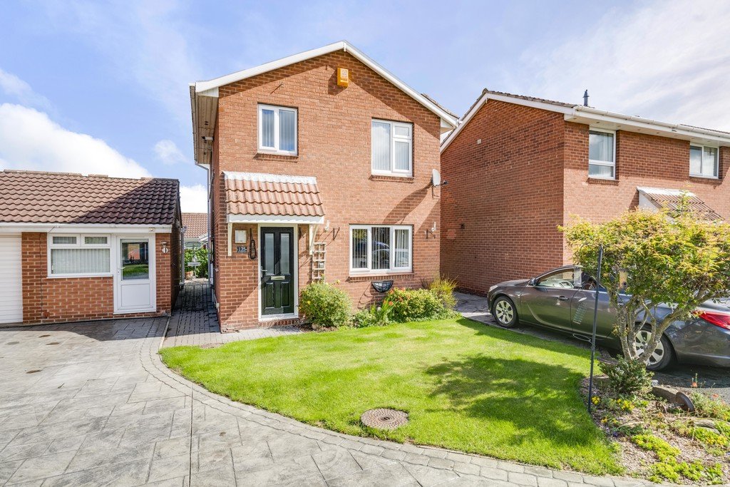 3 bedroom property for sale in Belvedere Parade, Bramley £210,000