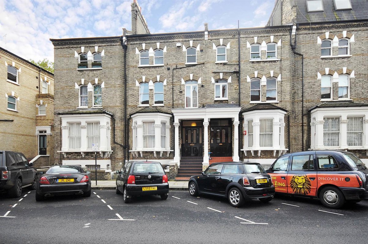 1 bedroom property for sale in Edith Road, London, W14 £550,000