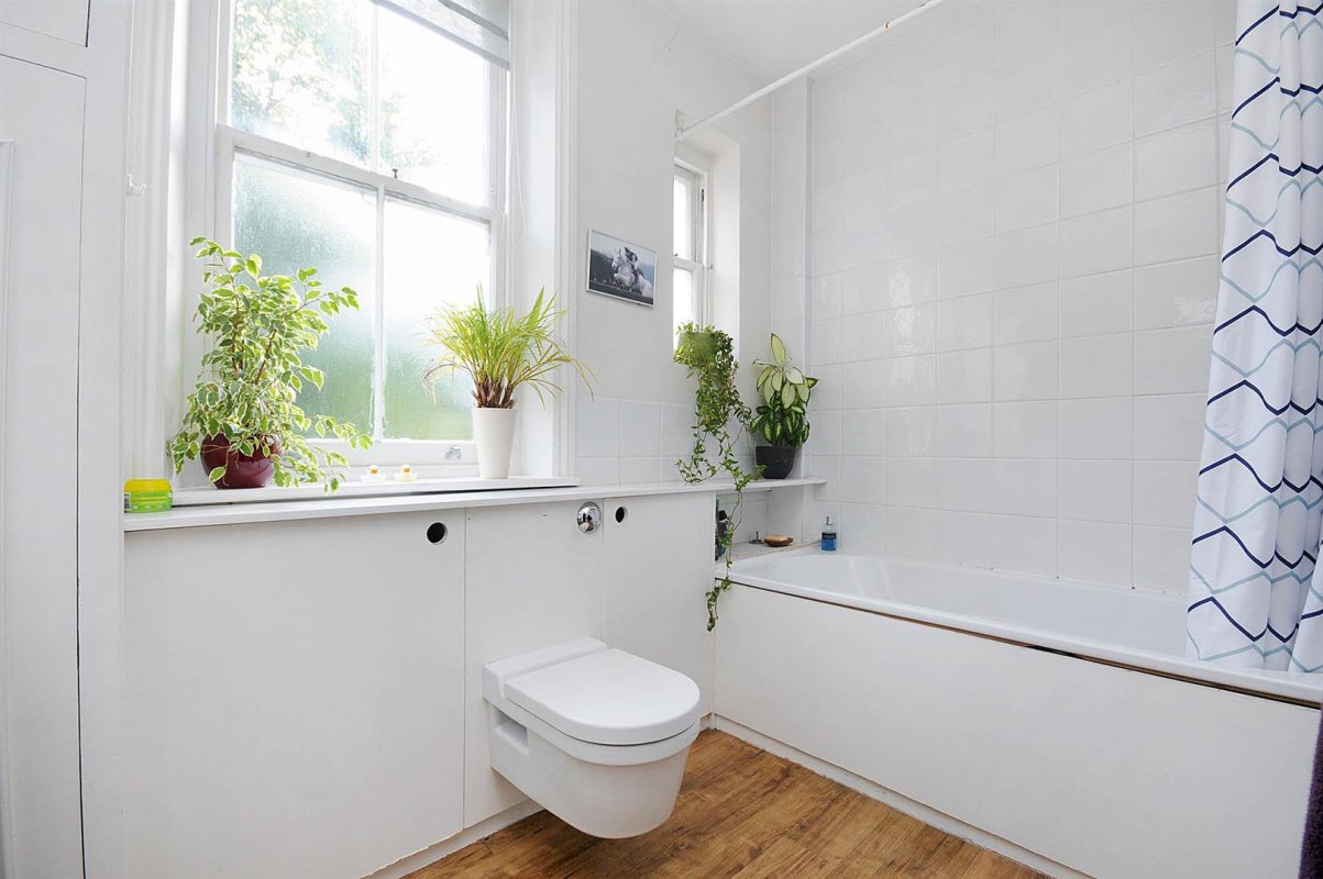 1 bedroom property for sale in Edith Road, London, W14 £550,000