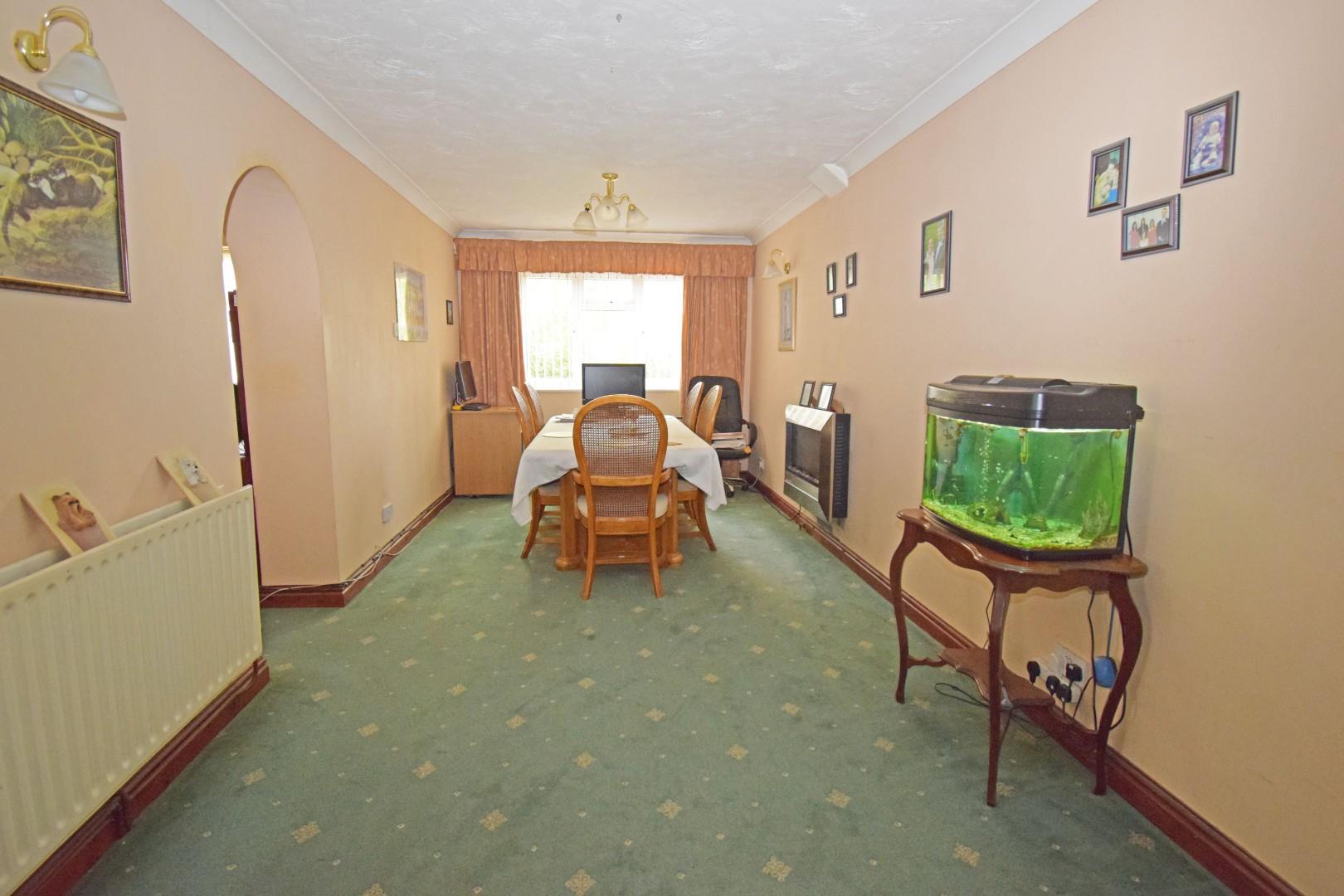 3 bedroom property for sale in 9 The Grove, Studley, Warwickshire, B80