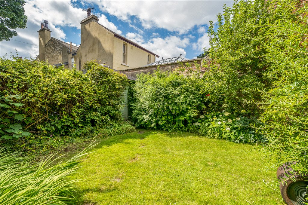 3 bedroom property for sale in High Street, Boston Spa, Wetherby, LS23