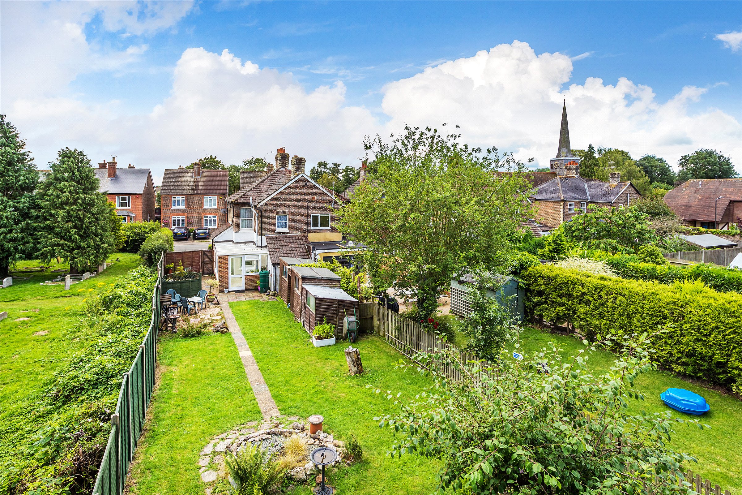 2 bedroom property for sale in Church Road, Horley, RH6 £450,000