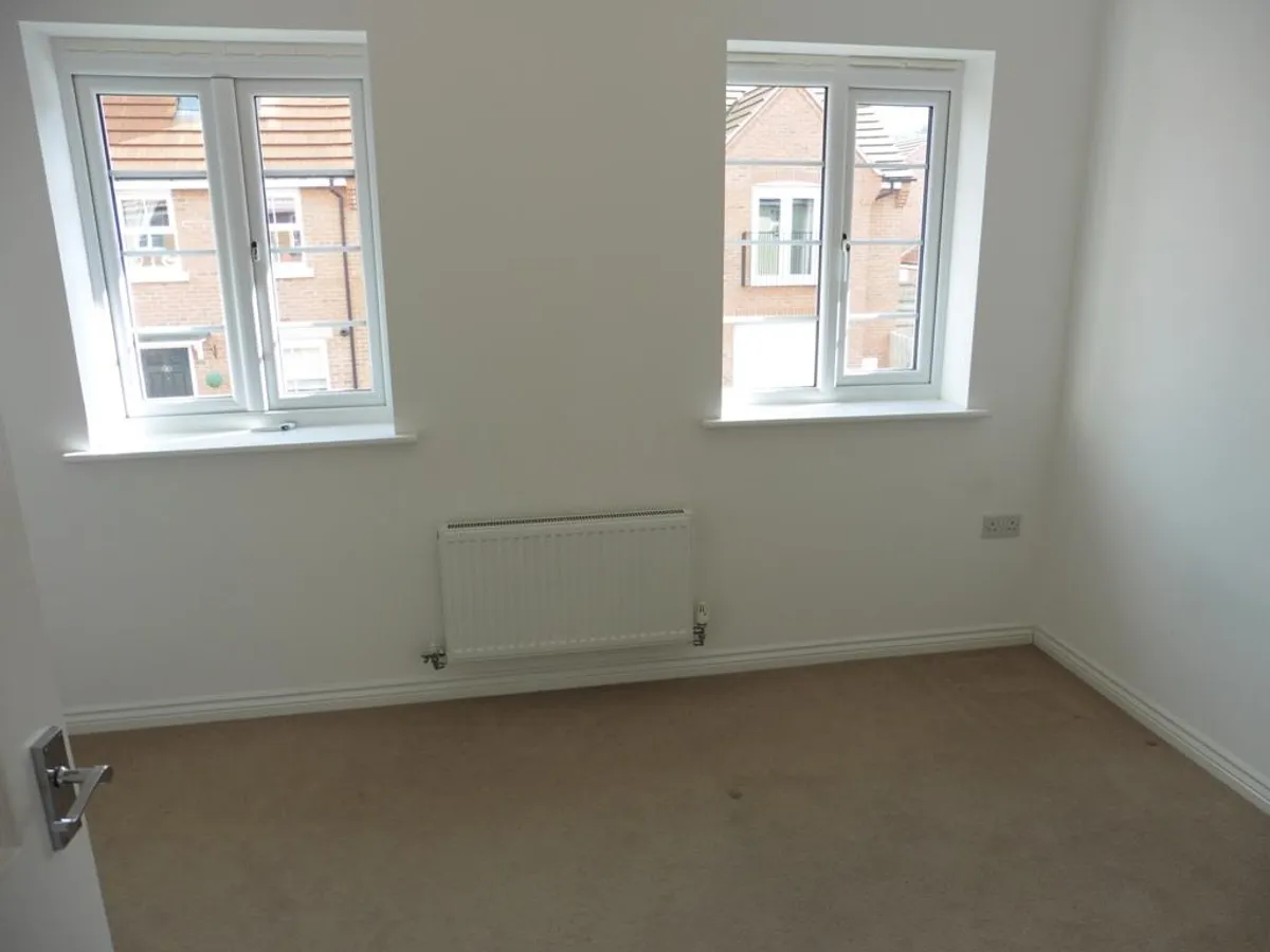 Hathersage Close, Grantham