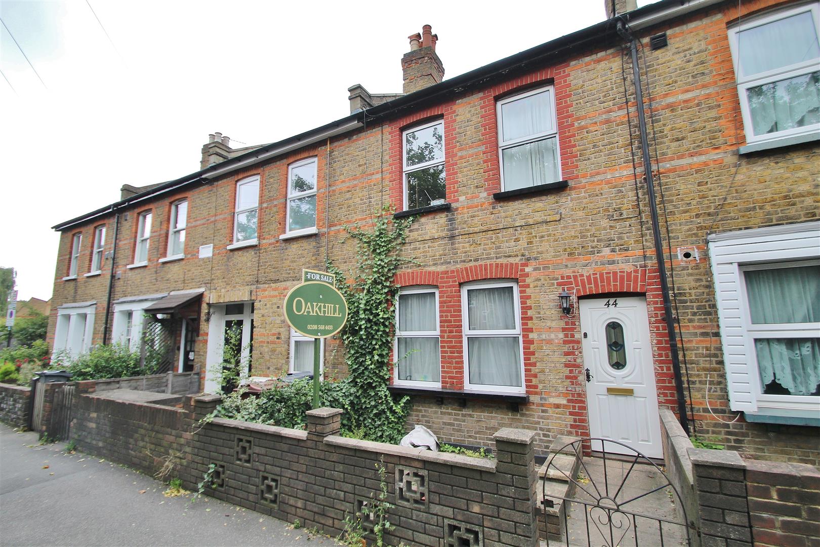 4 bedroom property for sale in Wellington Road North, Hounslow Guide