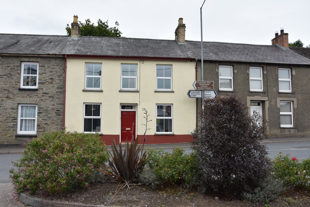 3 bedroom property for sale in Preswylfa, Newcastle Emlyn Offers in