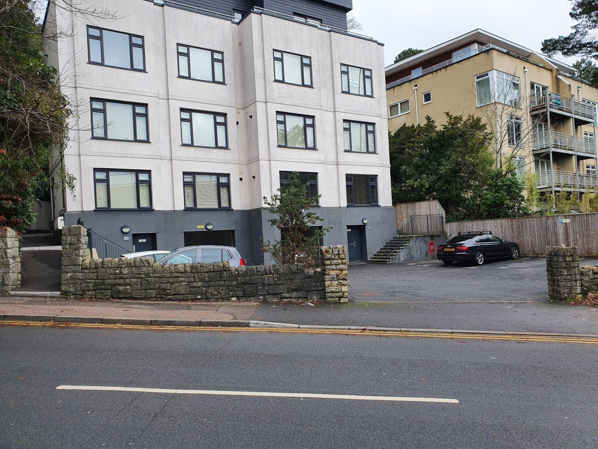 Branksome Wood Road, Town Centre Image 1