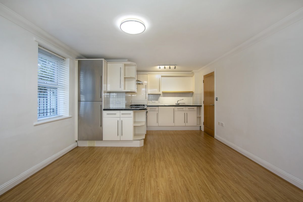 Kings Park Drive, Kings Park Image 4