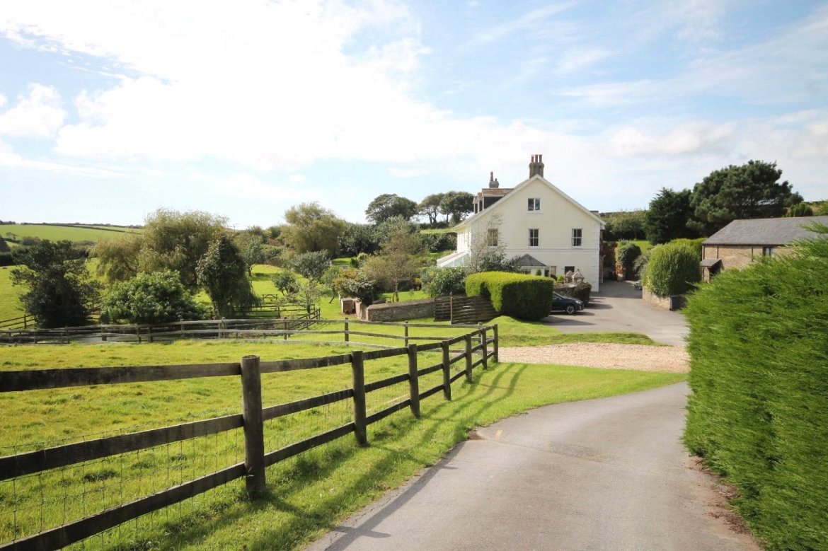 2 bedroom property for sale in Flat 5, Elston House, Churchstow