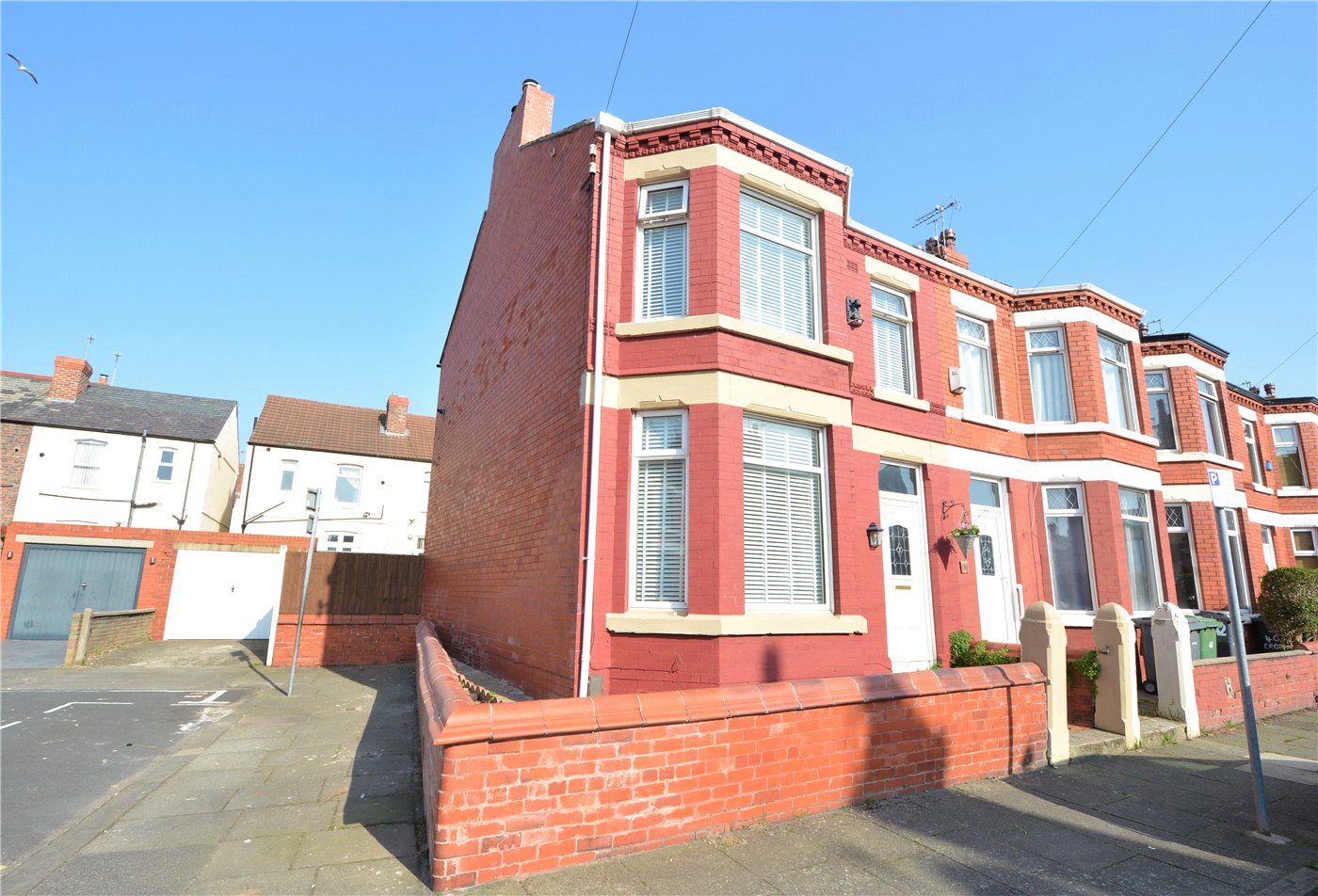 3 bedroom property for sale in Cromer Drive, Wallasey, Wirral, CH45 £