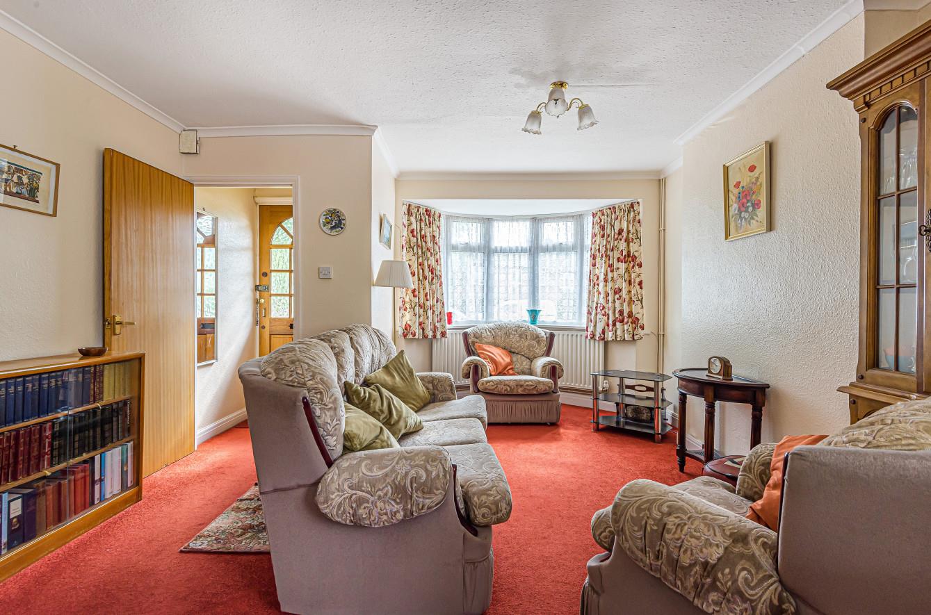2 bedroom property for sale in Stafford Road, Ruislip £495,000