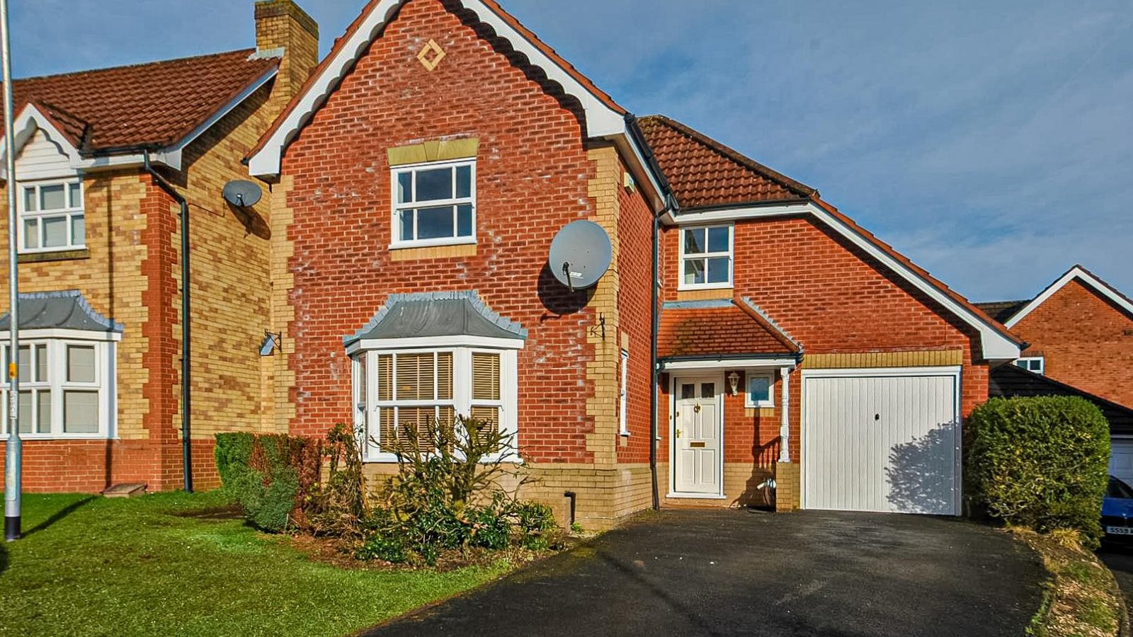 4 bedroom property for sale in Stonehill Close, APPLETON, Warrington