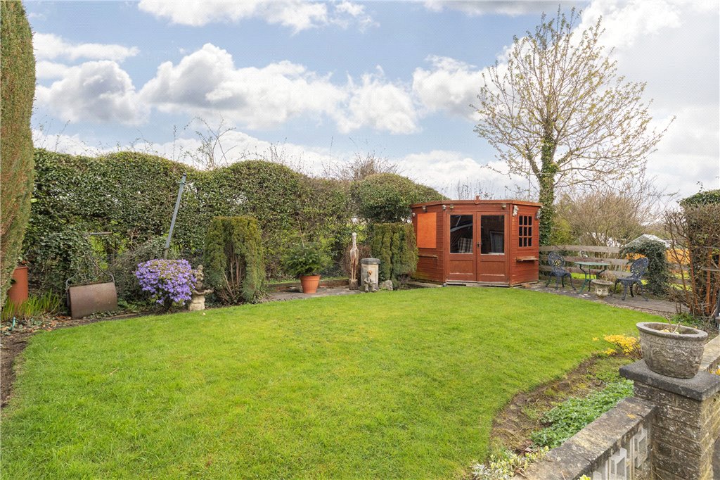 3 bedroom property for sale in The Whartons, Otley, West Yorkshire