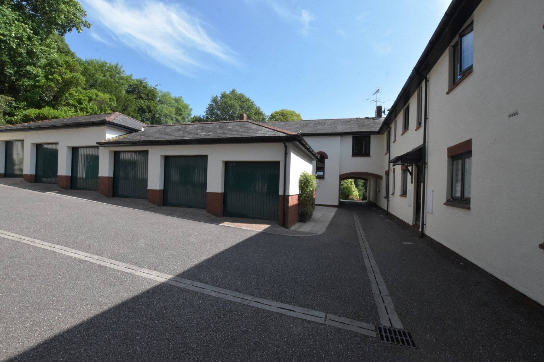 2 bedroom property to let in The Laurels, Sidmouth, Devon, EX10 £950 pcm