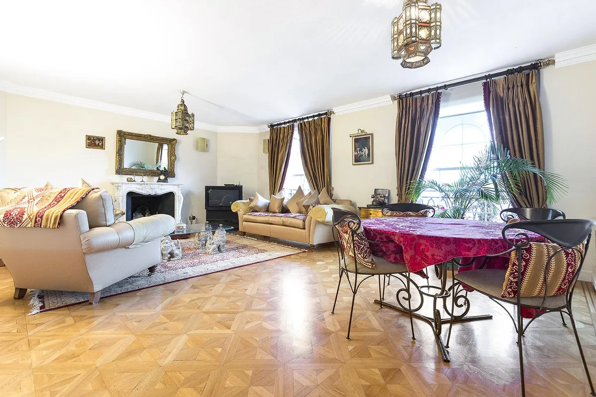 North End House, Fitzjames Avenue, London, W14