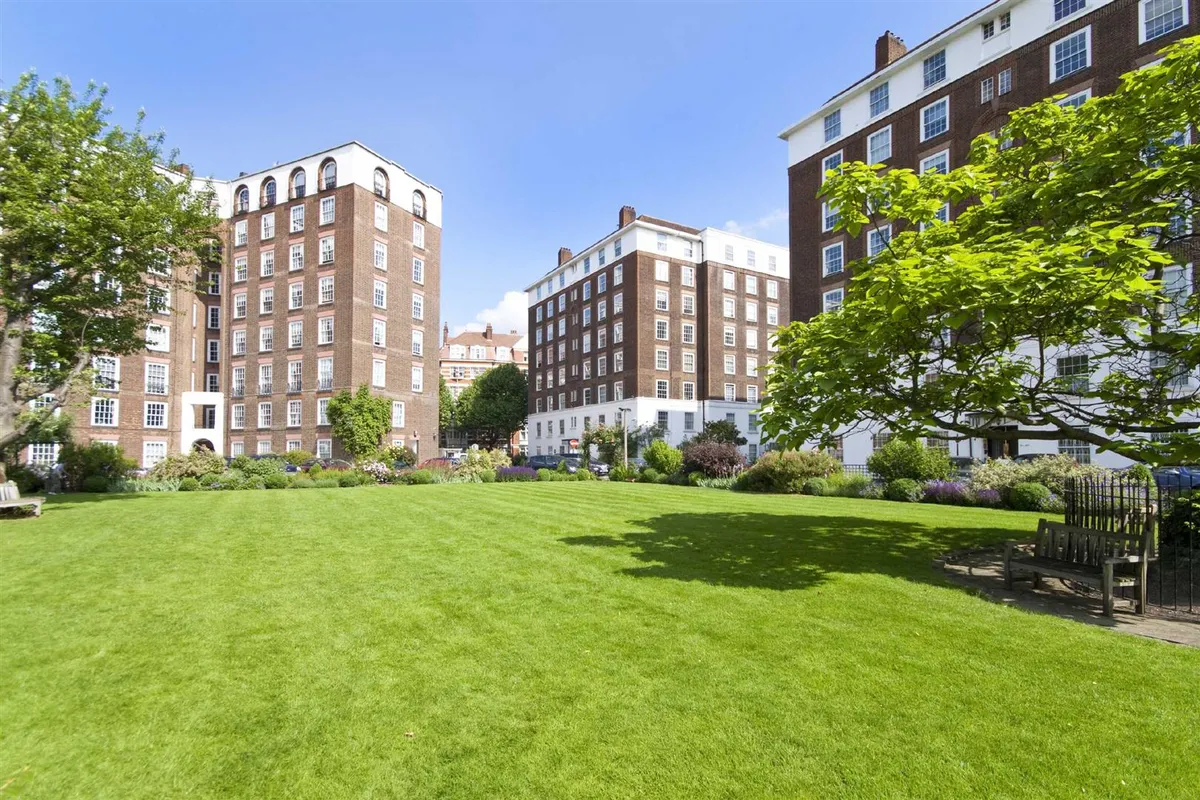 North End House, Fitzjames Avenue, London, W14
