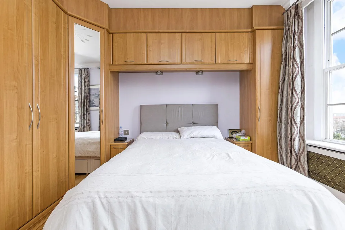 North End House, Fitzjames Avenue, London, W14
