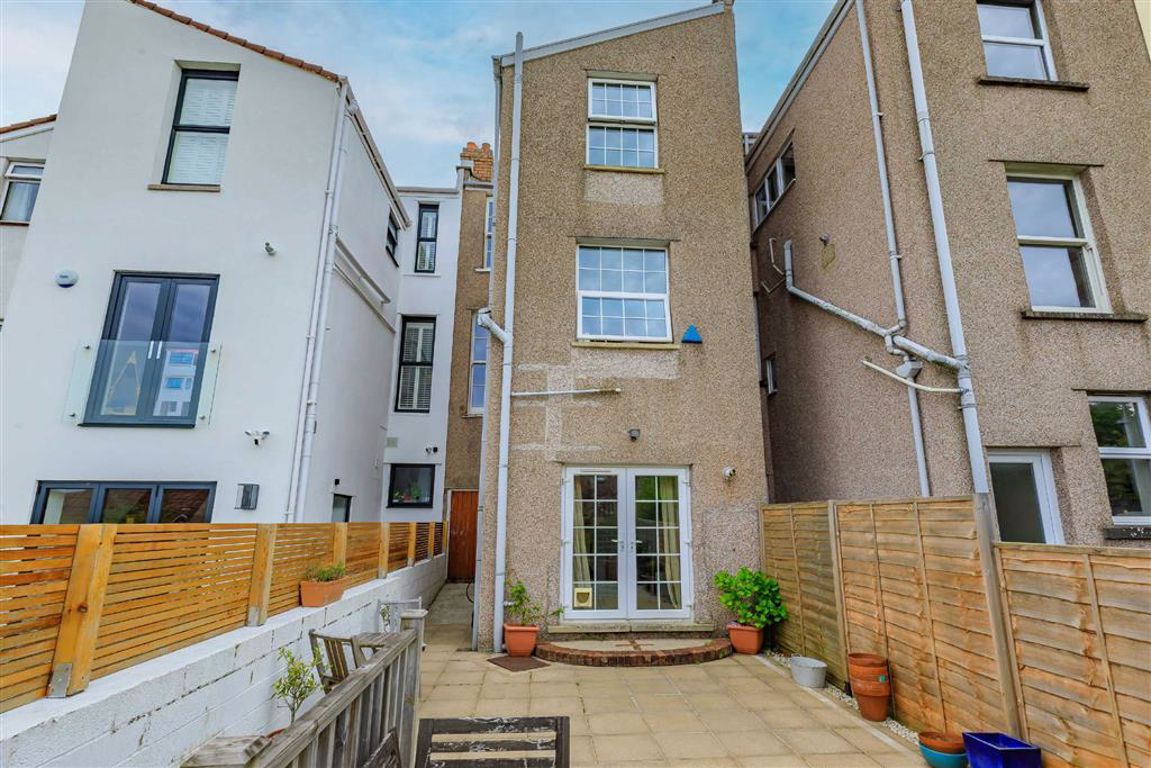 For sale 3 bedroom terraced house, Guide price £565,000, Eastfield