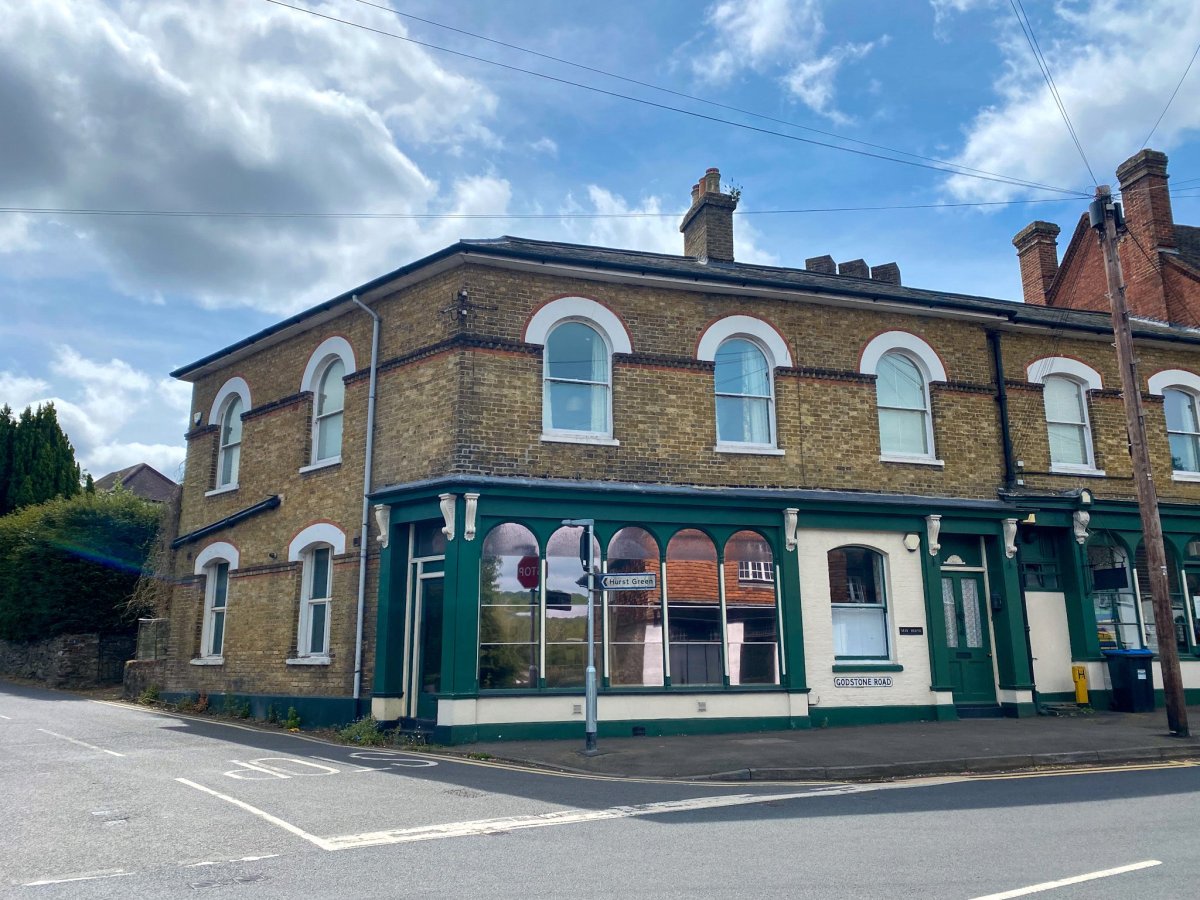 2 bedroom property for sale in Godstone Road, Old Oxted, Surrey, RH8