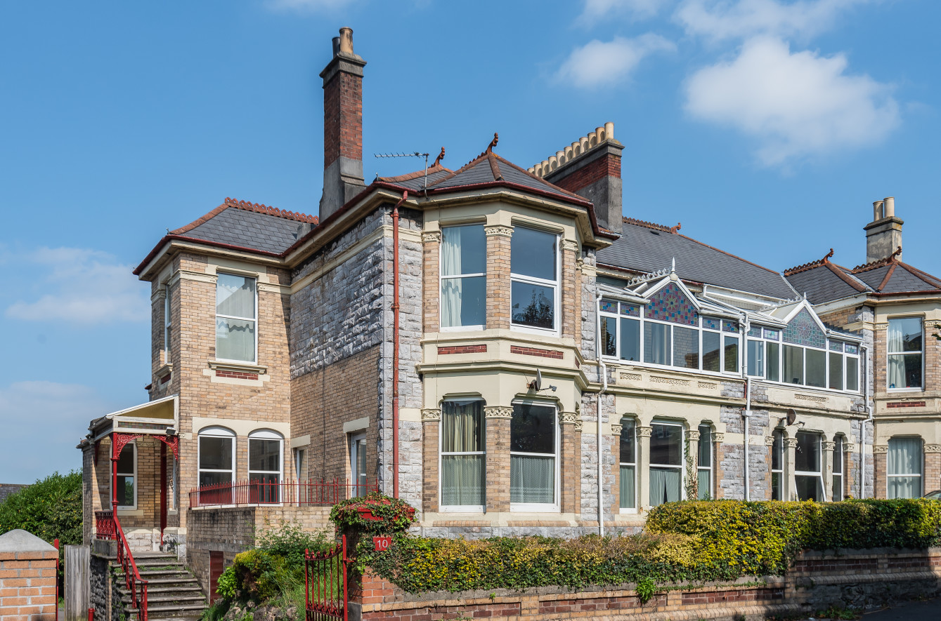 6 bedroom property for sale in Queens Road, Lipson, Plymouth, PL4 Offers in excess of £525,000