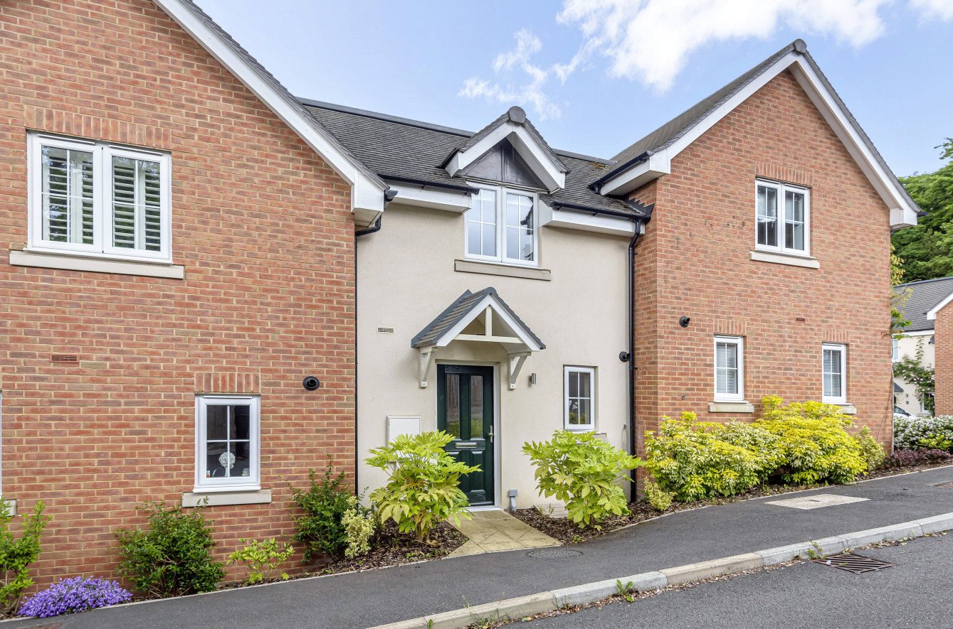 2 bedroom property for sale in Minden Court, Deepcut, Surrey, GU16