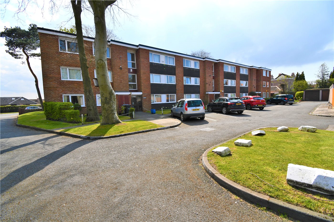 2 bedroom property for sale in Pensby Road, Thingwall, Wirral, CH61 £