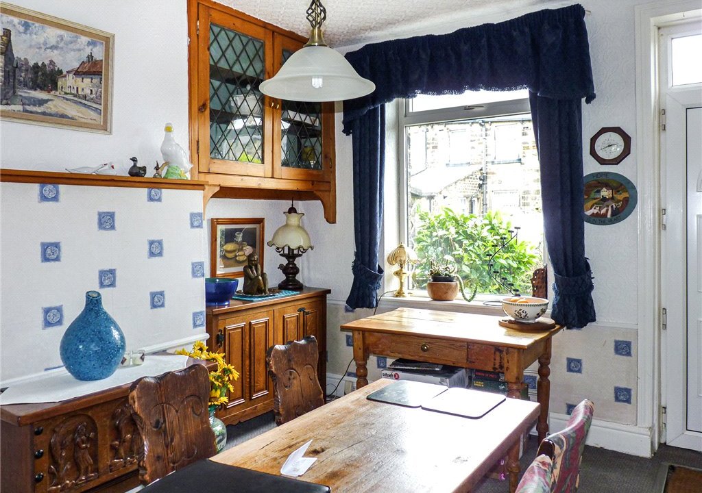 3 bedroom property for sale in Bar Lane, Riddlesden, Keighley, BD20