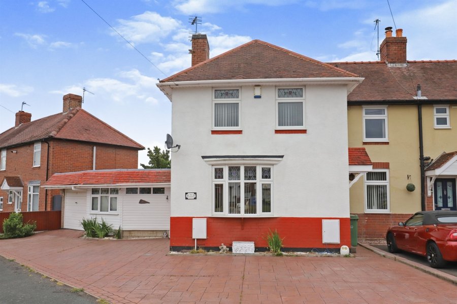 Properties for sale in Wollaston, West Midlands