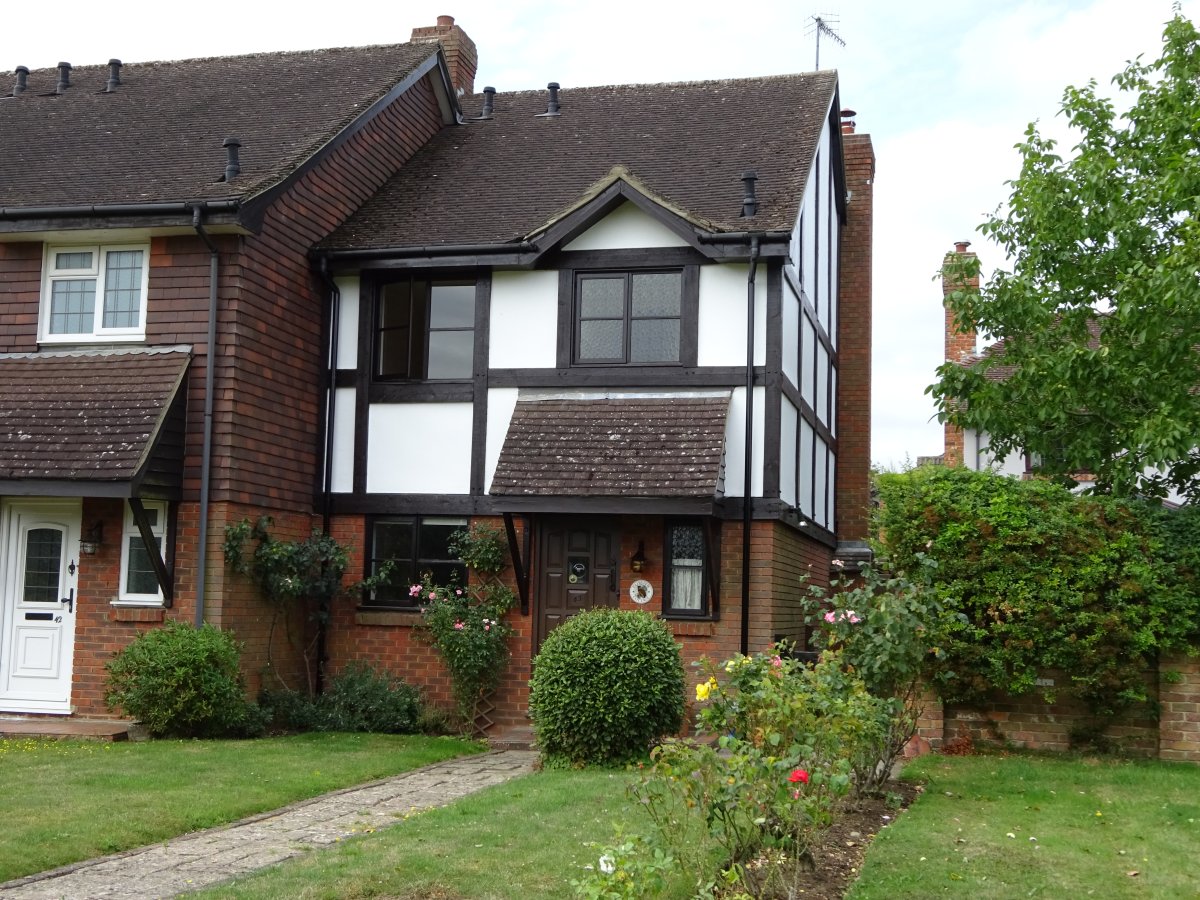 JacksonStops 3 bedroom property to let in Clerks Croft, Bletchingley
