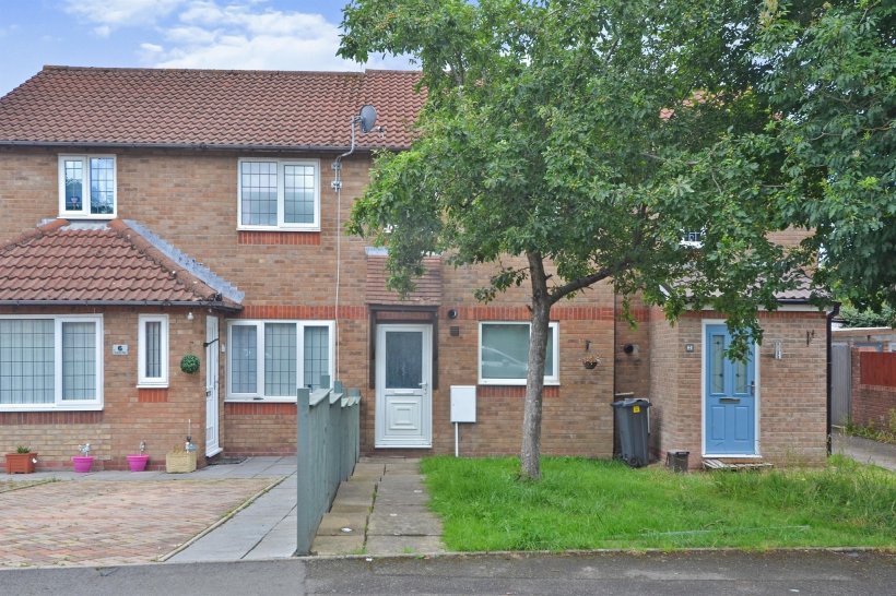 Langham Way, City Gardens, Cardiff 2 bedroom terraced house Allen