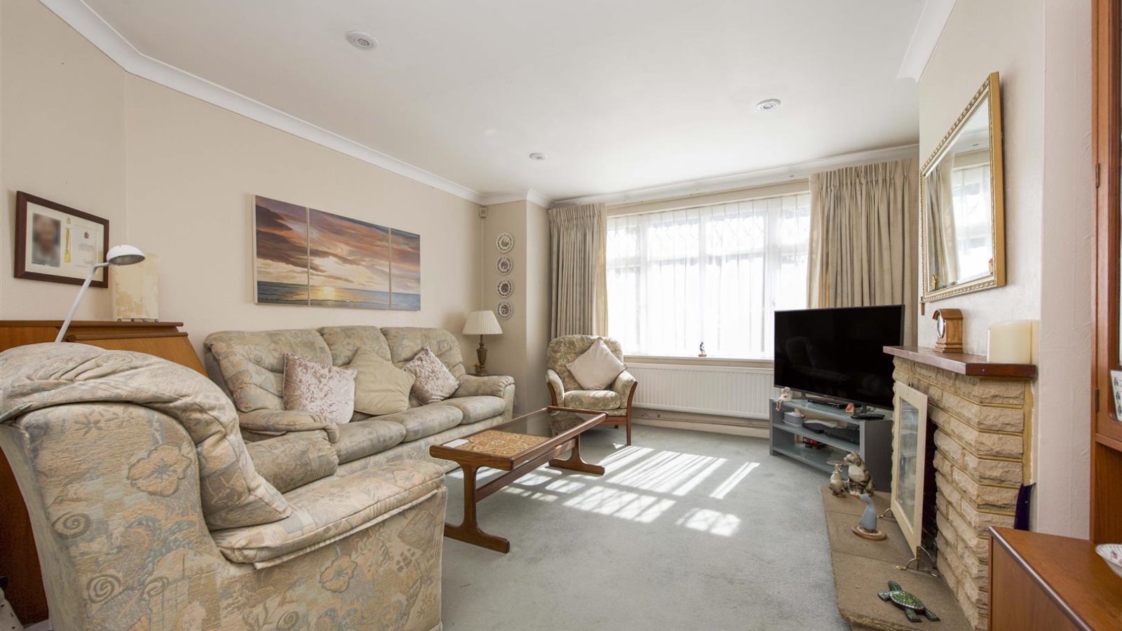 3 bedroom property for sale in Clovelly Avenue, Ickenham £675,000