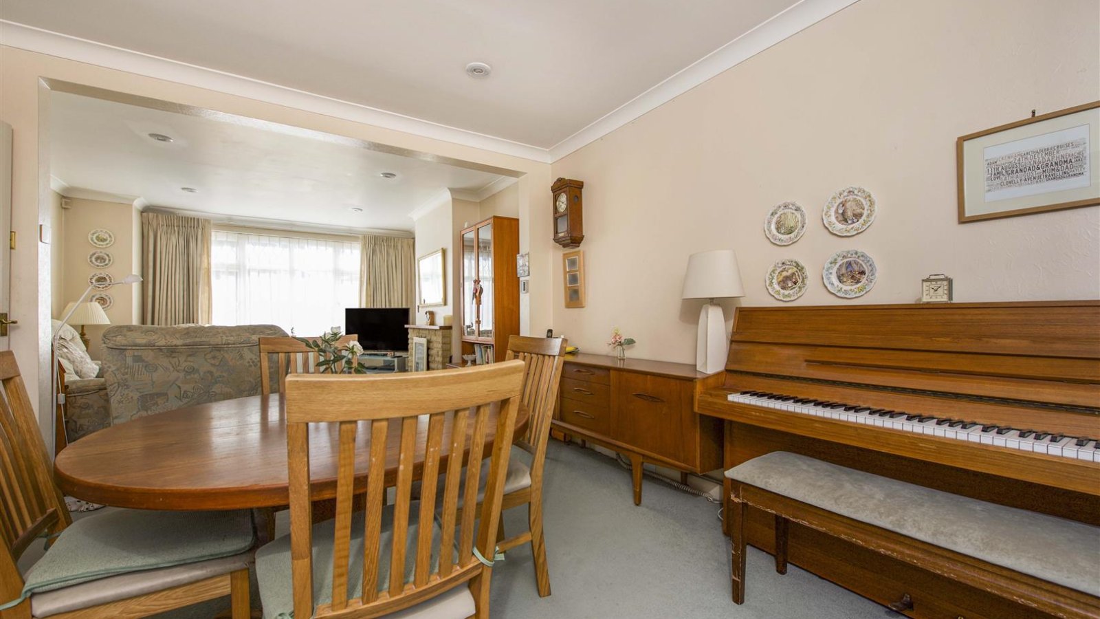 3 bedroom property for sale in Clovelly Avenue, Ickenham £675,000