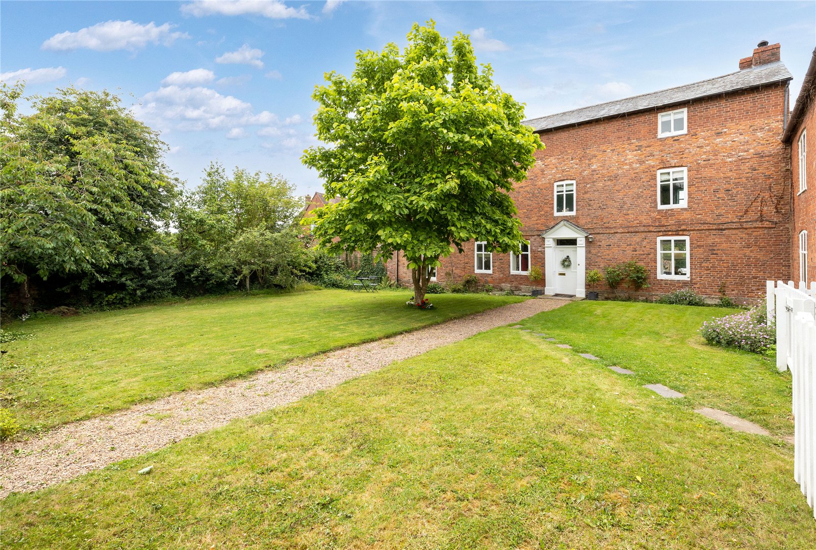 6 bedroom property for sale in The Village, Dymock, Gloucestershire