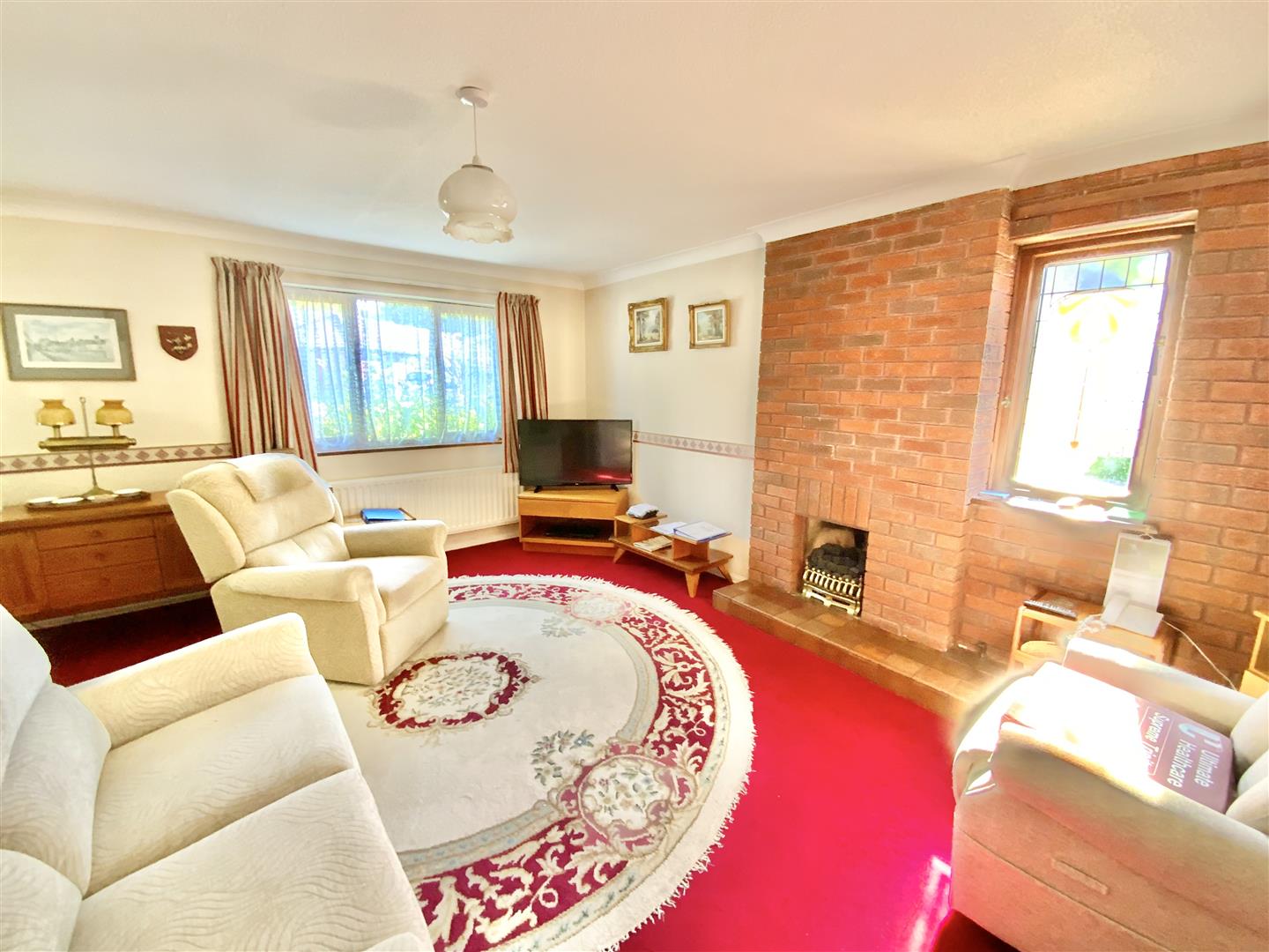 3 bedroom property for sale in Thorncliffe, Two Mile Ash, Milton Keynes