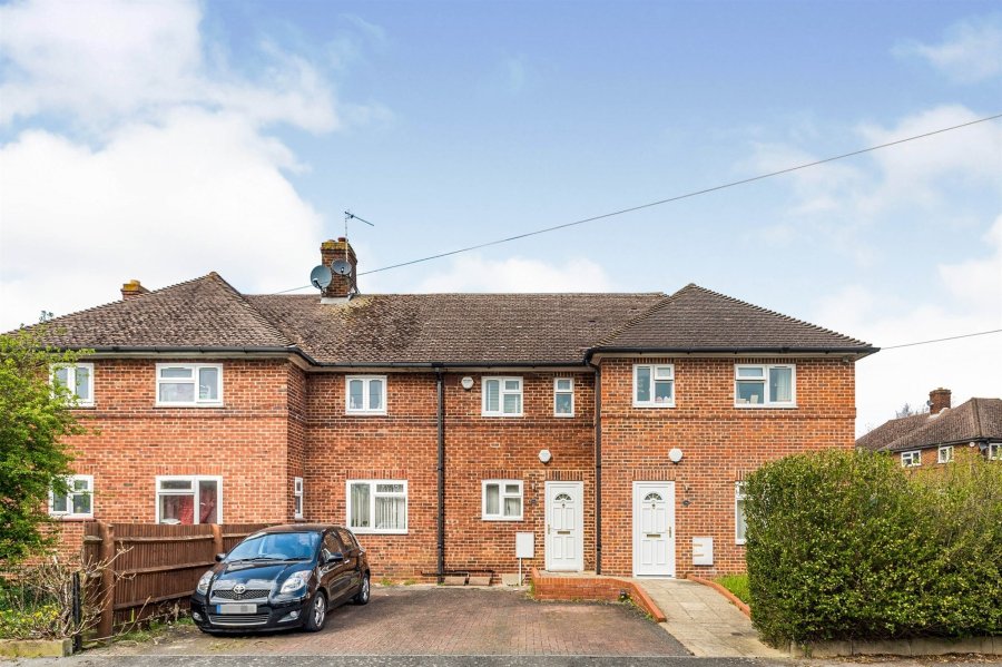 1 bedroom property for sale in Asquith Road, Oxford £210,000