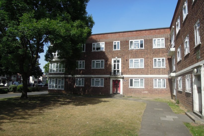 Longbridge Road, Barking 2 bedroom flat William H Brown