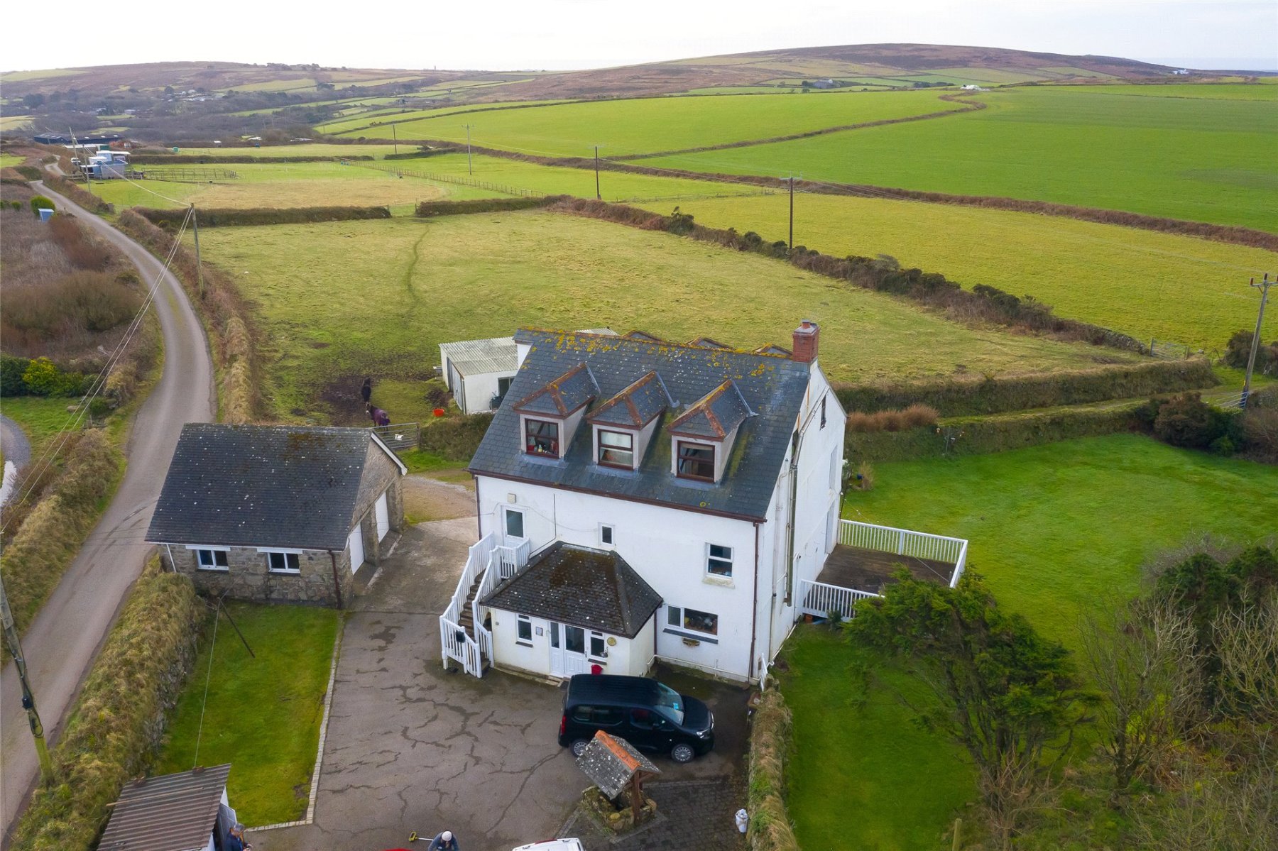 6 bedroom property for sale in FARMHOUSE AND SEPARATE APARTMENT
