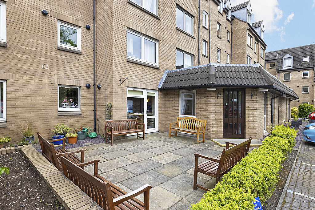 1 bedroom property for sale in 112 Homeross House, 1 Mount Grange, The