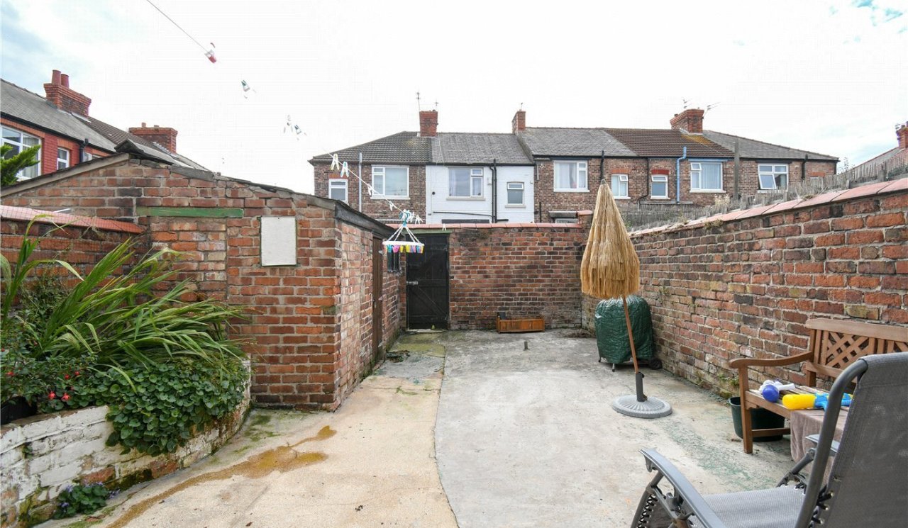 3 bedroom property to let in Rake Lane, Wallasey, Wirral, CH45 £815 pcm