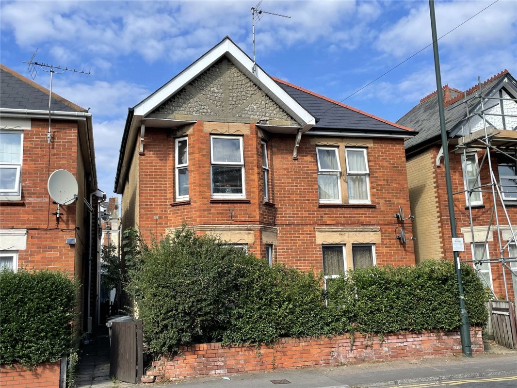 2 bedroom property for sale in Alma Road, Winton, Bournemouth, BH9 £195,000