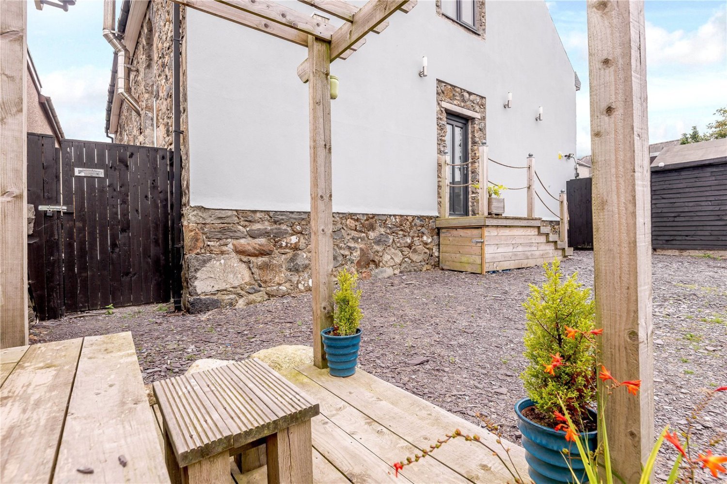 JacksonStops 4 bedroom property for sale in Rhedyw Road, Llanllyfni