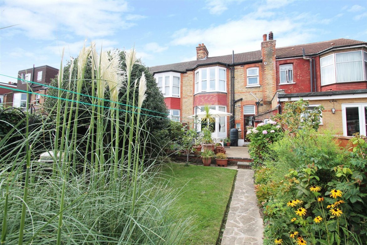 3 bedroom property for sale in The Grove, Palmers Green, London N13 £700,000