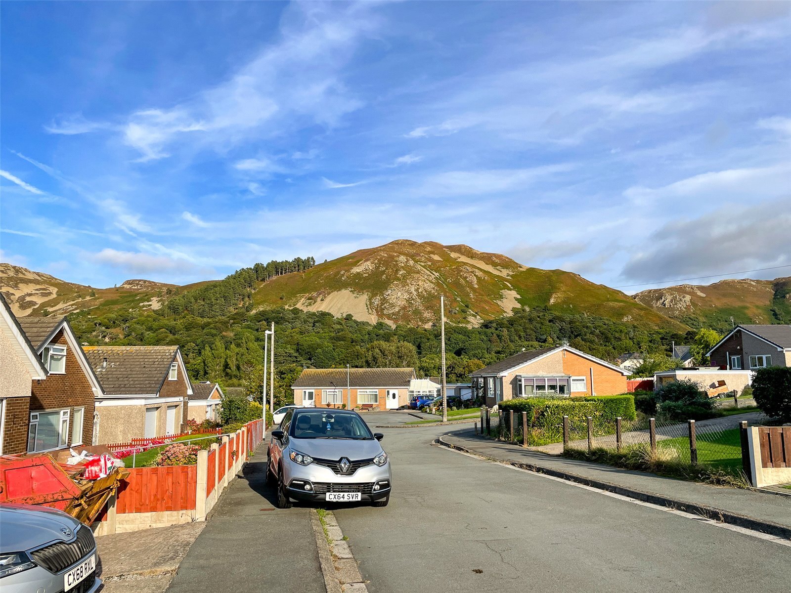 2 bedroom property for sale in Cae Gwynan, Dwygyfylchi, Penmaenmawr