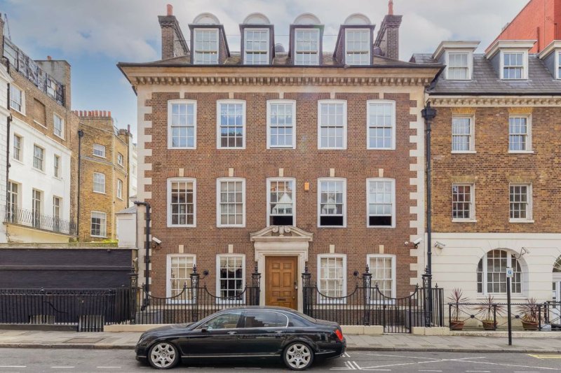 5 bedroom property for sale in South Street, London £35,000,000